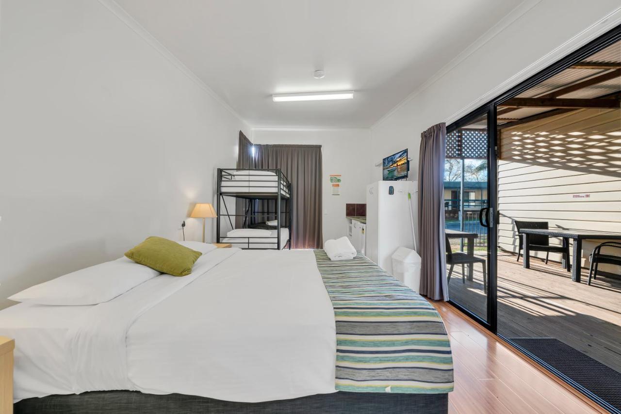 Ingenia Holidays Avina Vineyard Экстерьер фото